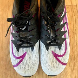 Women's Nike Running Shoe 9.5